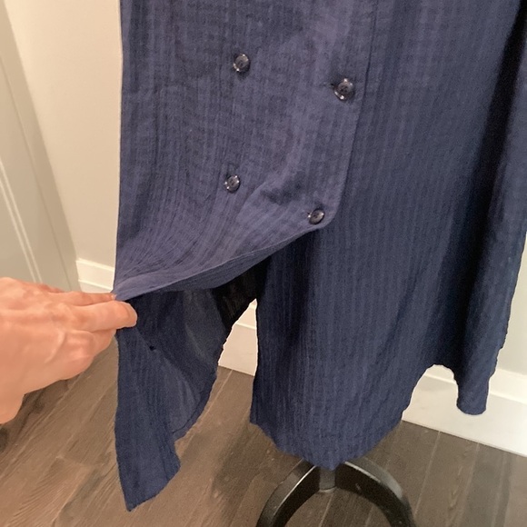 Looks Blue Pleated Buttoned Flowy Skirt Size Medium 9/10 - Picture 6 of 13